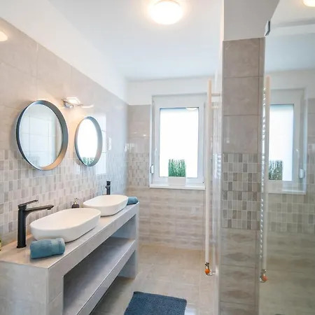 شقة Grey Lights Garden